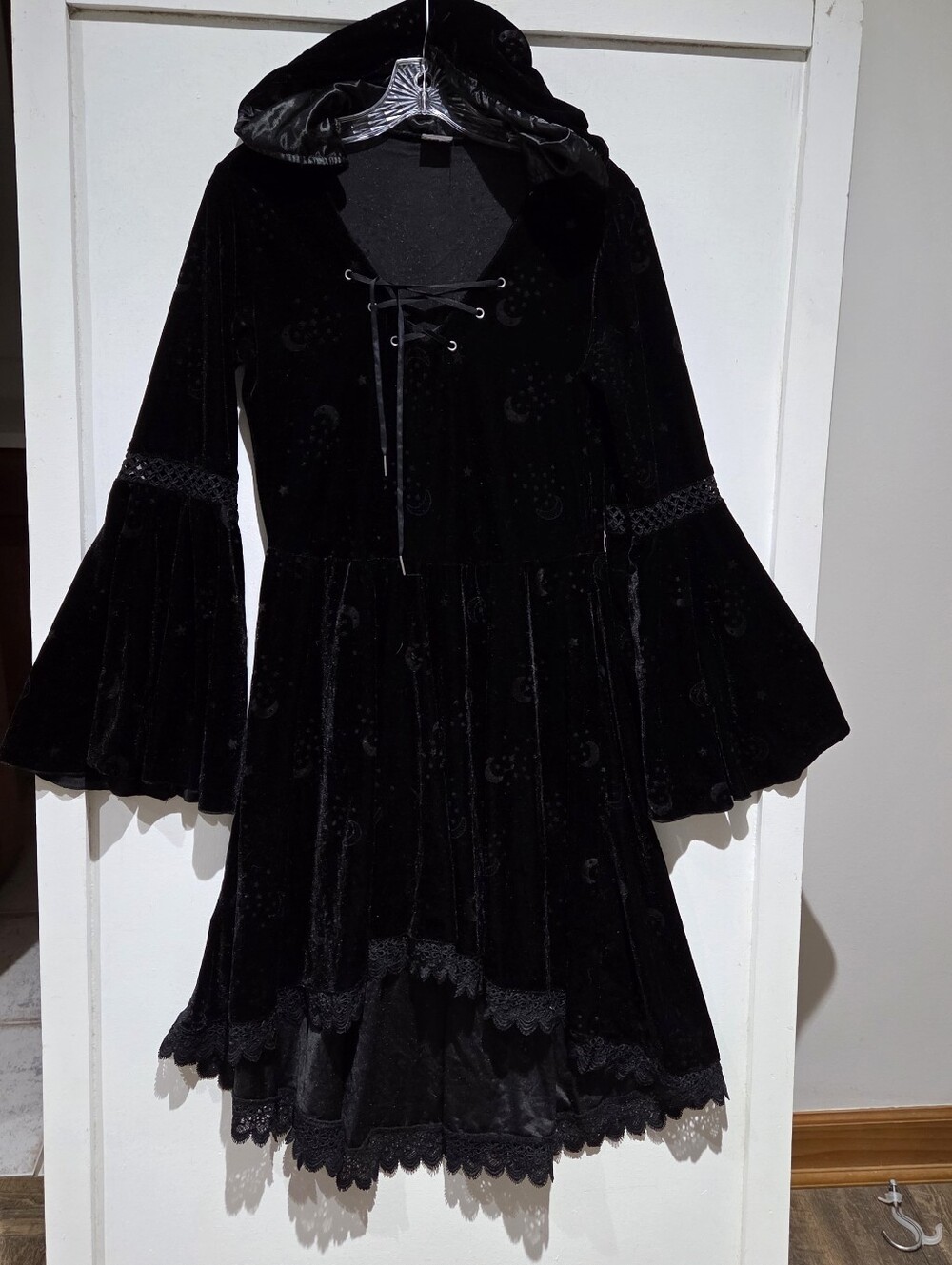 Whims Goth Black Velvet High-Low Hooded Dress - Picture 4 of 11